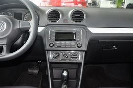2013款大众捷达1.6L自动舒适型