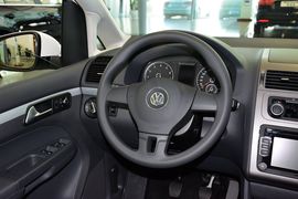 2013款大众途安1.4T自动舒适版5座