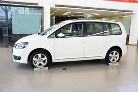 2013款大众途安1.4T自动舒适版5座