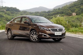 2014款东风标致408 1.6T自动外出试驾实拍