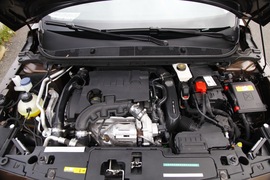 2014款东风标致408 1.6T自动外出试驾实拍