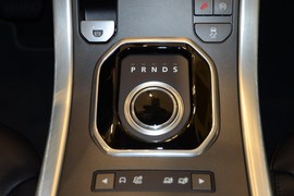 2014款路虎揽胜极光2.0T 5门耀享版