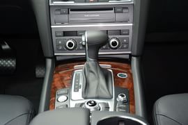2014款奥迪Q7 35TFSI运动型