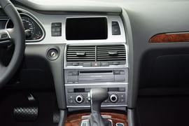 2014款奥迪Q7 35TFSI运动型