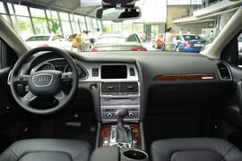 2014款奥迪Q7 35TFSI运动型