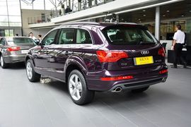 2014款奥迪Q7 35TFSI运动型