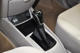 2012款长安悦翔V5 1.5L手动运动型 国四