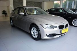 2014款宝马320i时尚型