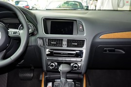 2013款奥迪Q5 2.0TFSI豪华型