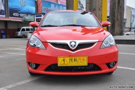 2009款长安悦翔三厢自动尊贵版