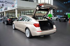 2014款宝马5系GT 528i设计套装
