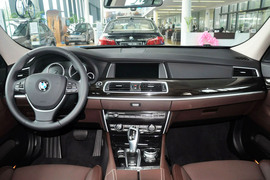 2014款宝马5系GT 528i设计套装