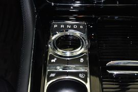 2014款捷豹XJL 2.0T两驱全景商务版