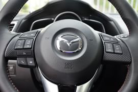 2014款马自达3 昂科塞拉两厢2.0L手自一体旗舰型