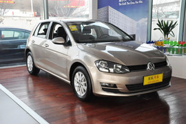 2014款大众高尔夫1.6L手动时尚型