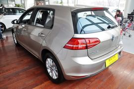 2014款大众高尔夫1.6L手动时尚型