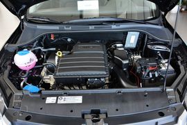 2013款大众新桑塔纳1.4L手动舒适版