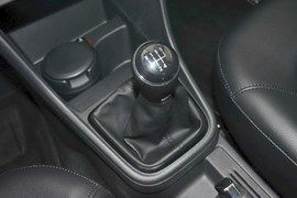 2013款大众新桑塔纳1.4L手动舒适版