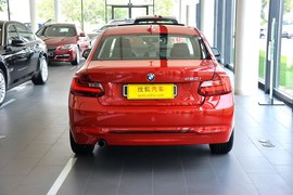 2014款宝马220i运动设计套装型