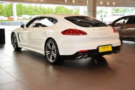 2014款保时捷Panamera S Executive