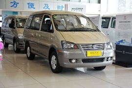 2014款东风风行菱智M3 1.6L 7座舒适型