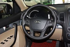 2013款起亚索兰托2.4L汽油四驱豪华版5座