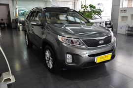 2013款起亚索兰托2.4L汽油四驱豪华版5座