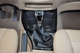2014款五菱宏光S 1.5L手动豪华型