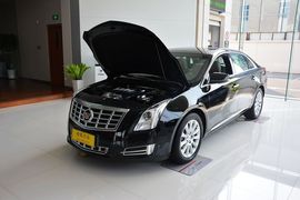 2014款凯迪拉克XTS 28T手自一体精英型