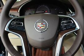 2014款凯迪拉克XTS 28T手自一体精英型
