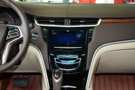 2014款凯迪拉克XTS 28T手自一体精英型