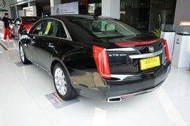 2014款凯迪拉克XTS 28T手自一体精英型