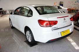 2013款雪铁龙世嘉三厢1.6L自动品尚型