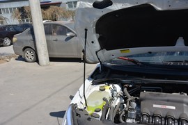 2014款比亚迪速锐1.5L手动尊贵型