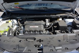 2014款比亚迪速锐1.5L手动尊贵型