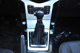 2014款比亚迪速锐1.5L手动尊贵型