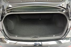2014款奔腾B70 2.0L手自一体舒适型