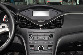 2014款奔腾B70 2.0L手自一体舒适型
