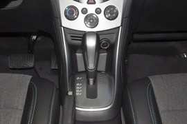 2014款雪佛兰创酷1.4T手自一体两驱豪华型