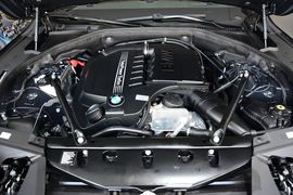 2013款宝马740Li领先型