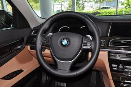 2013款宝马740Li领先型
