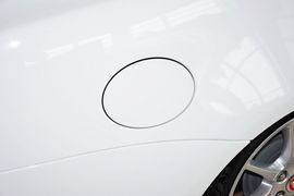 2014款捷豹XJL 2.0T两驱典雅商务版