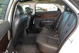 2014款捷豹XJL 2.0T两驱典雅商务版