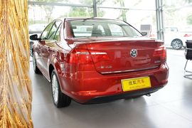 2014款大众宝来1.6L自动豪华型