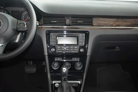 2014款大众宝来1.6L自动豪华型