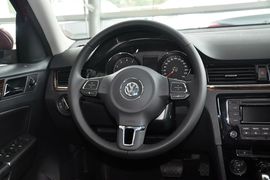 2014款大众宝来1.6L自动豪华型