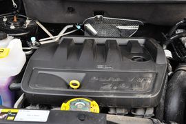 2014款Jeep指南者2.0L两驱进取版 改款