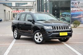 2014款Jeep指南者2.0L两驱进取版 改款