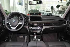 2014款宝马X5 xDrive35i豪华型