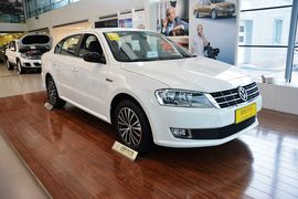 2015款大众朗逸1.4TSI DSG 30周年纪念版